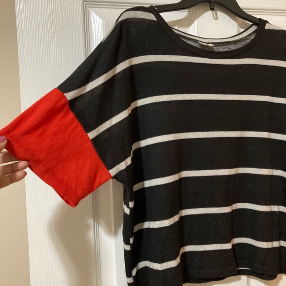 Black & White Stripe blouse - Picture 2 of 4